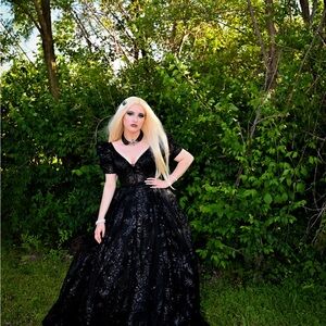 Elegant Black Prom Dress